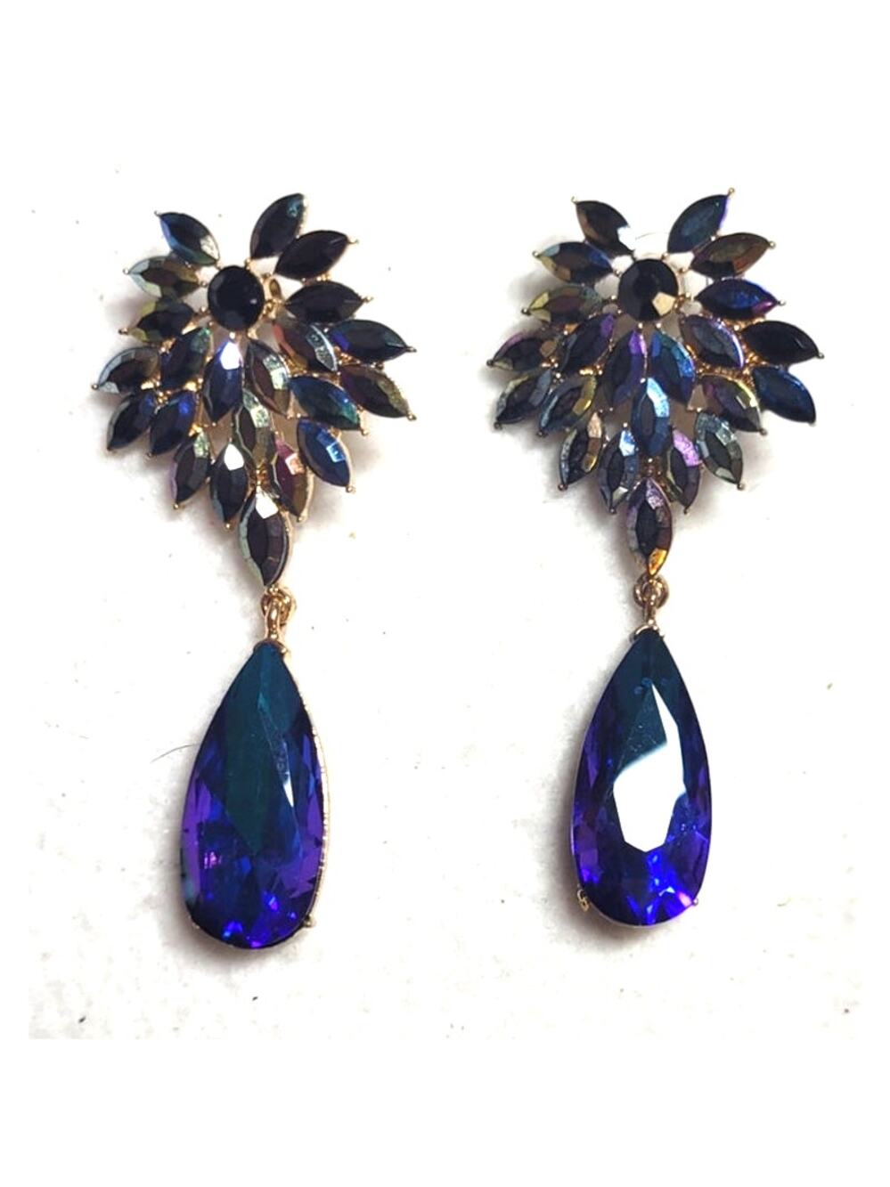 Vtg Gold Tone Color Change Blue Purple Teardrop Dangle Earrings Runway Statement